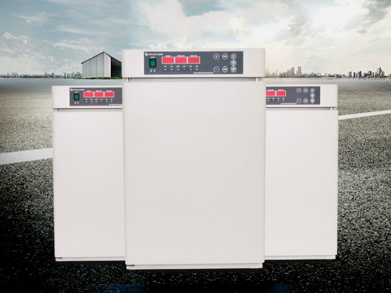 三氣培養(yǎng)箱